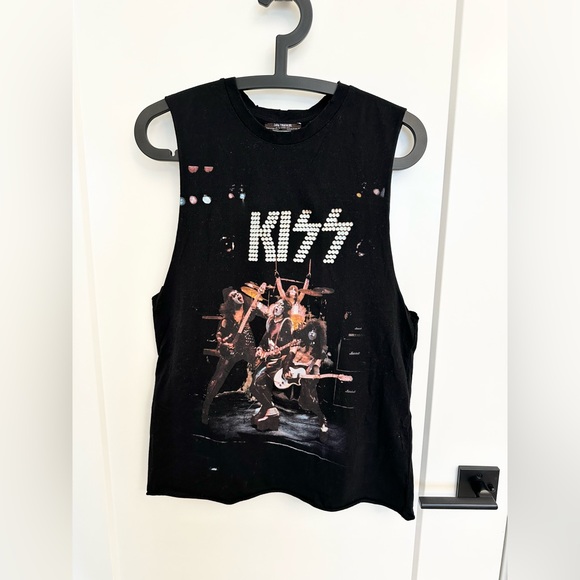 Zara Band Tee - Picture 1 of 2